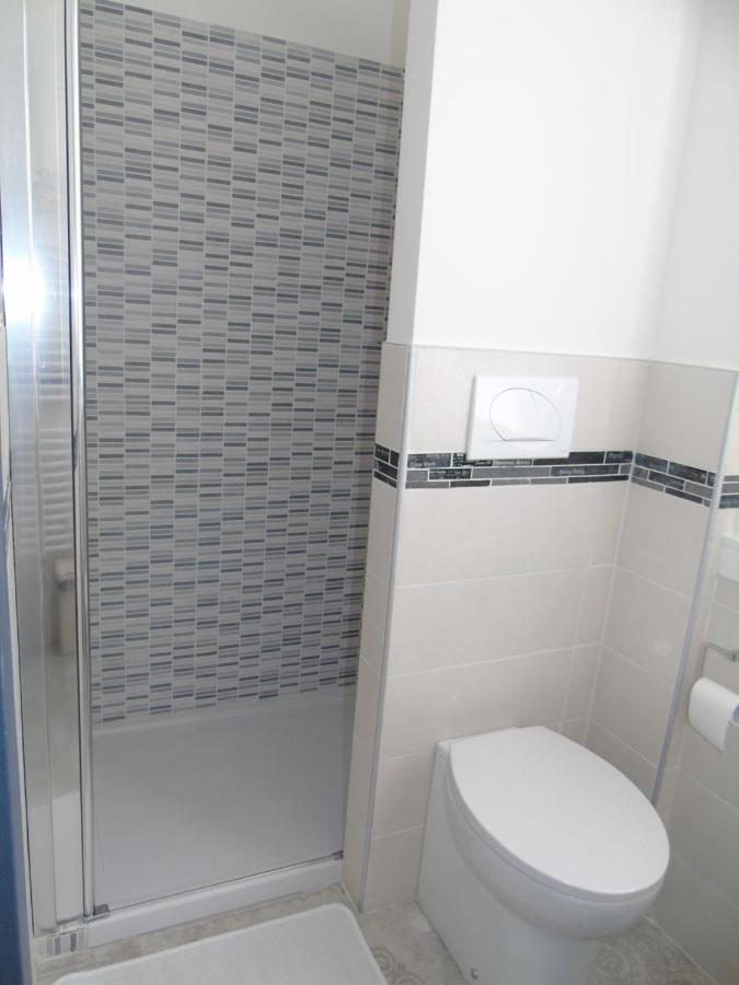 Hotel Casa Leonardo Airport à Azzano San Paolo Extérieur photo