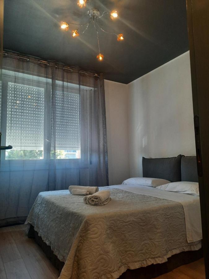 Hotel Casa Leonardo Airport à Azzano San Paolo Extérieur photo