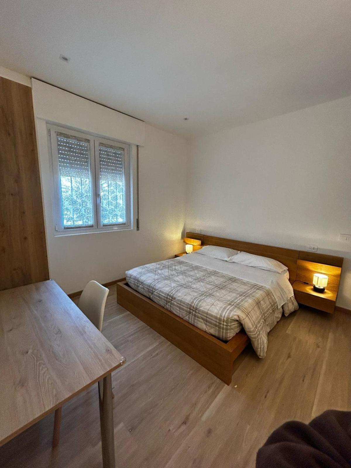 Hotel Casa Leonardo Airport à Azzano San Paolo Extérieur photo